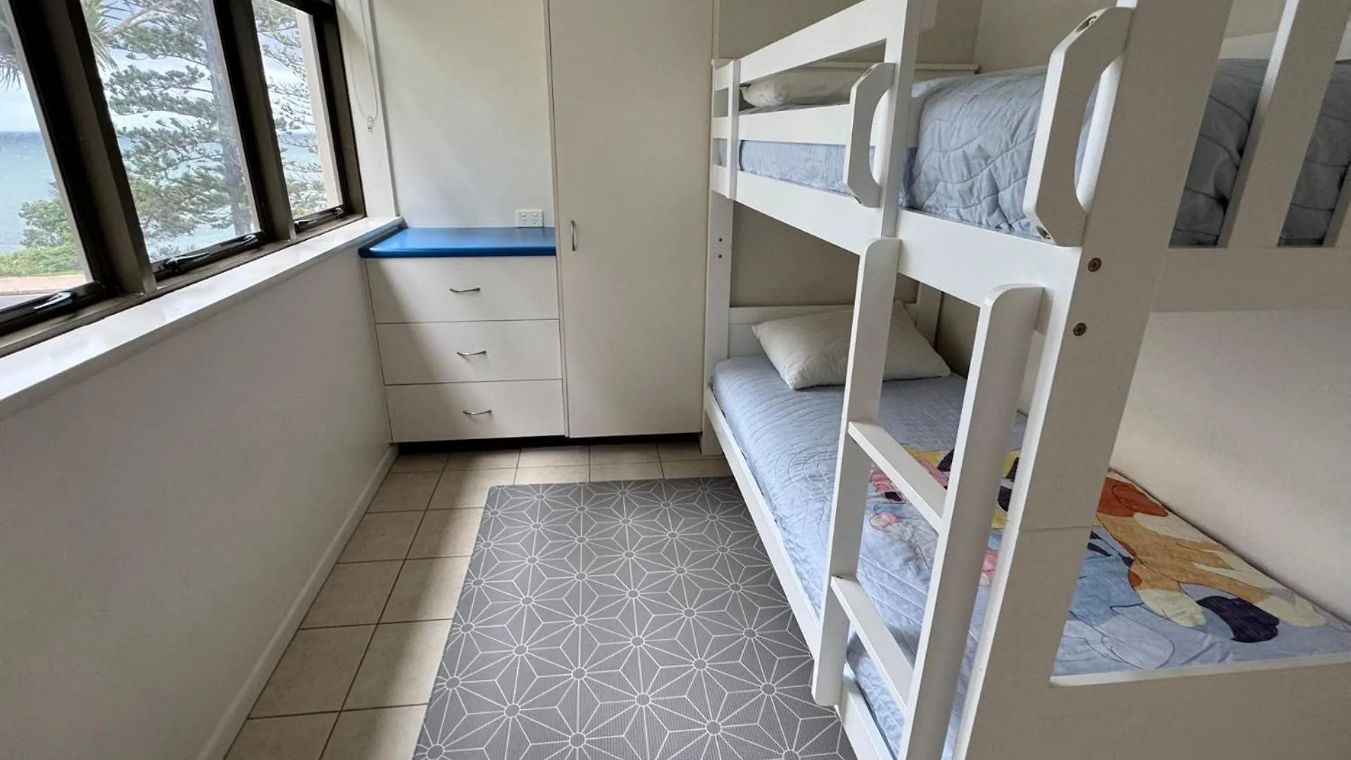 Gazeaway Unit 3 Apartment Caloundra